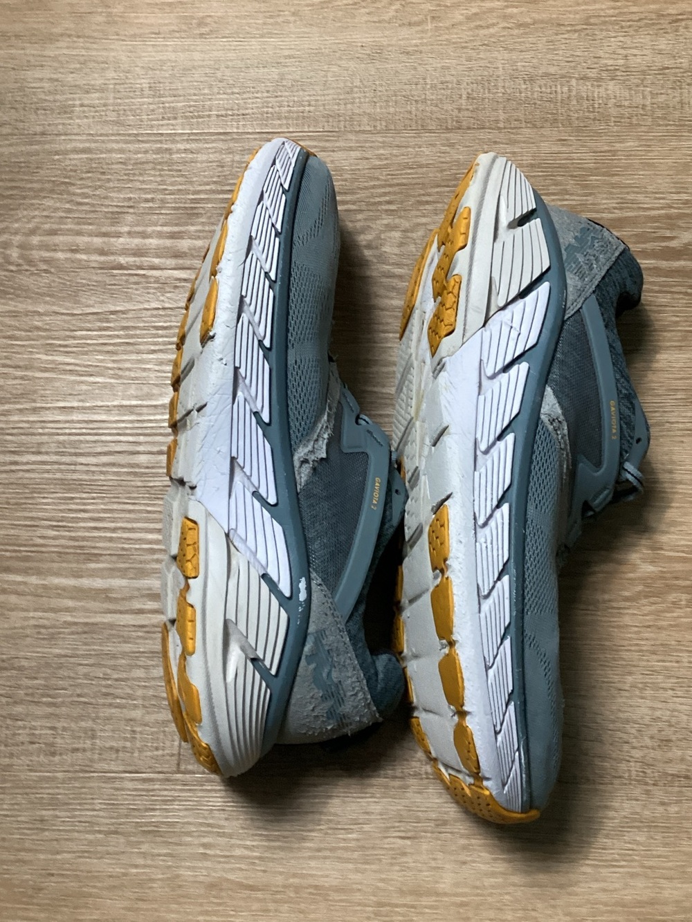 Hoka One One Men’s Gaviota 2 Gray & Yellow Athletic Shoes US11E/EUR45 1/3 - Picture 4 of 6